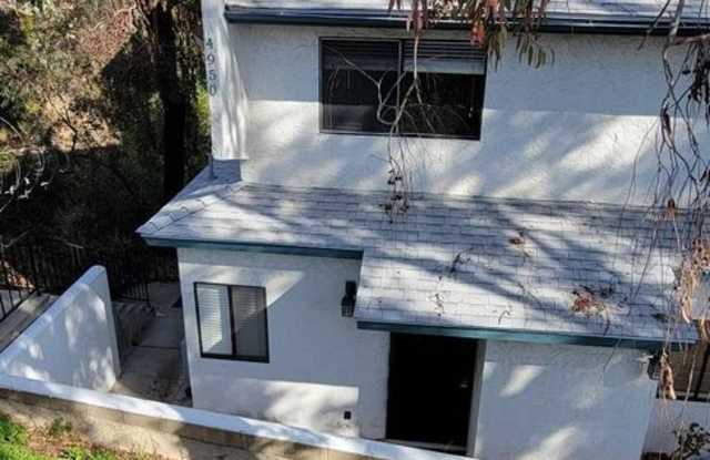 2 Bedroom Townhouse with Canyon views from two levels photos photos