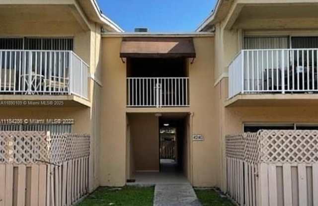 4240 NW 79th Ave photos photos