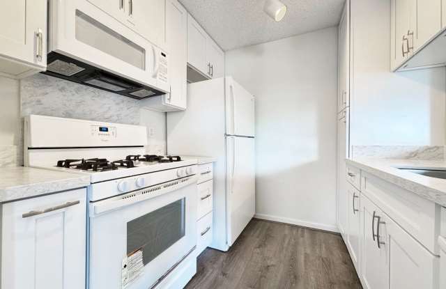 Pet Friendly Ewa Beach Condo with A/C Gallery 4