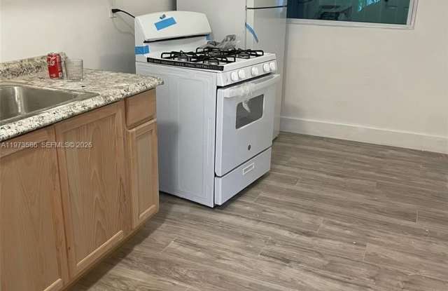 746 NE 80th St photos photos