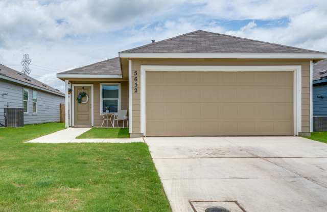 5652 Geronimo Cove Gallery 2
