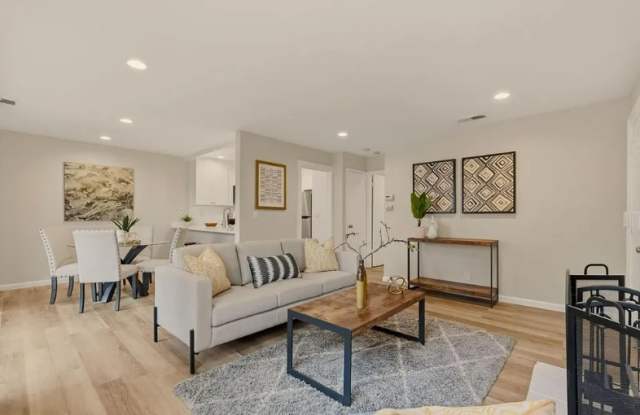 3401 La Terrace Cir photos photos