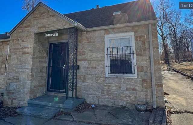 3821 E 53rd Ter - 3821 East 53rd Terrace, Kansas City, MO 64130