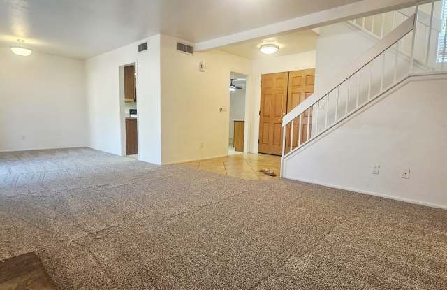 333 E Lilac Dr Gallery 2
