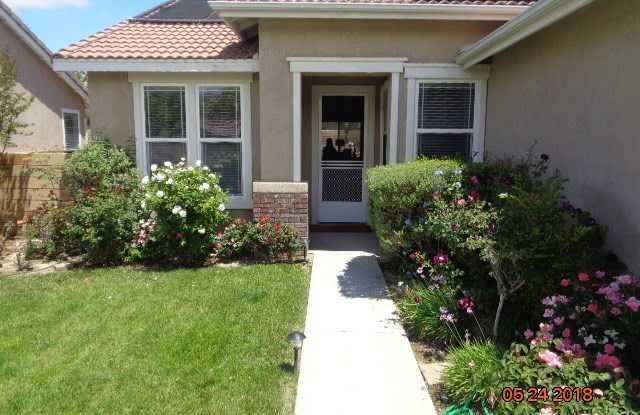 32622 Breton Drive Gallery 3