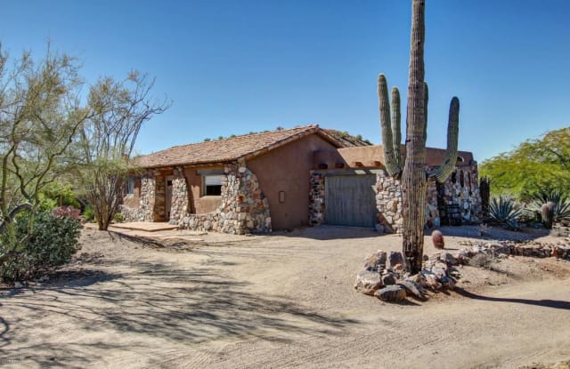 23632 N PINNACLE Court - 23632 North Pinnacle Court, Scottsdale, AZ 85255