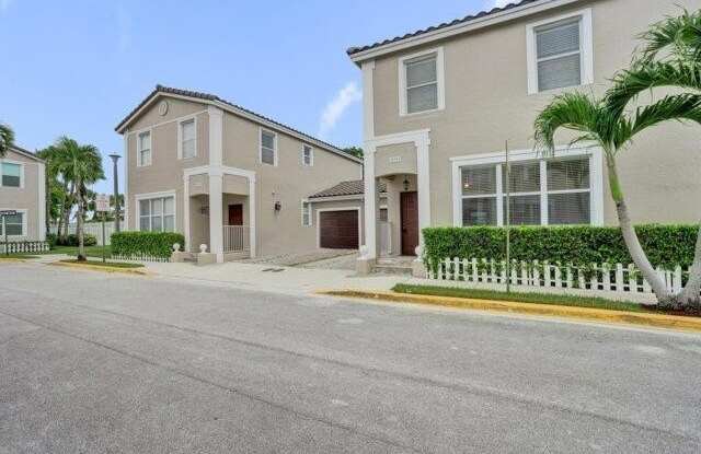 10581 NW 57TH Court Gallery 3