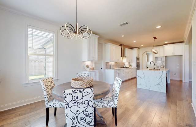 4762 MAGNOLIA PARK Cir Gallery 3