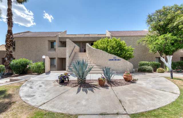 7424 N Via Camello Del Norte -- Gallery 2