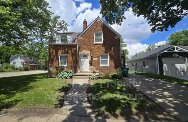 15205 Maplewood Avenue photos photos