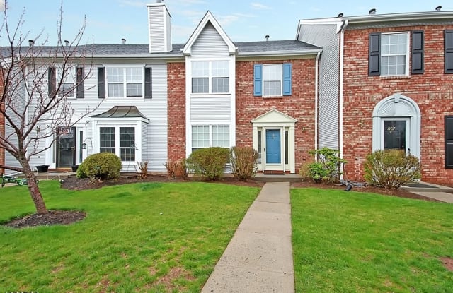 1906 BAYLEY CT - 1906 Bayley Court, Bradley Gardens, NJ 08807