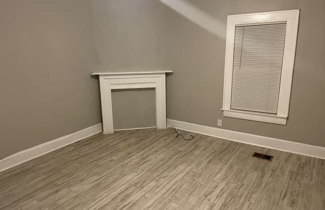 995 Mayson Turner Road, Unit A Gallery 1