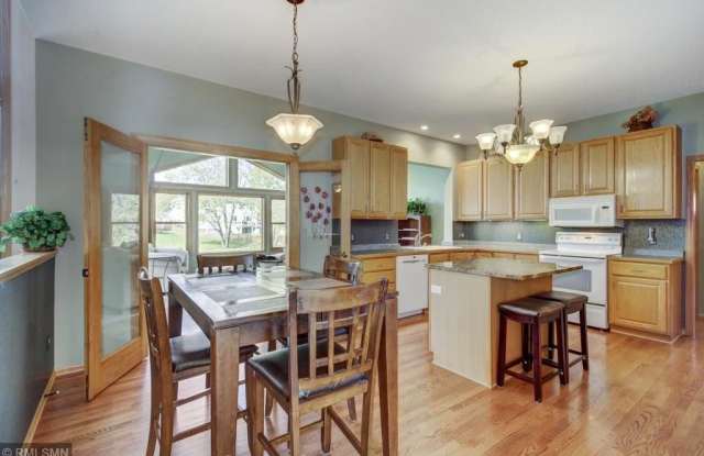 17166 Trenton Lane - 17166 Trenton Lane, Eden Prairie, MN 55347