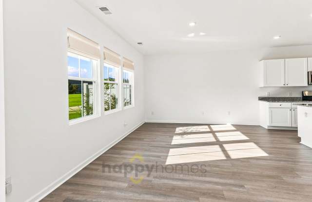 3 Bedroom 2.5 Bathroom in Central Avenue Community in Summerville Gallery 3