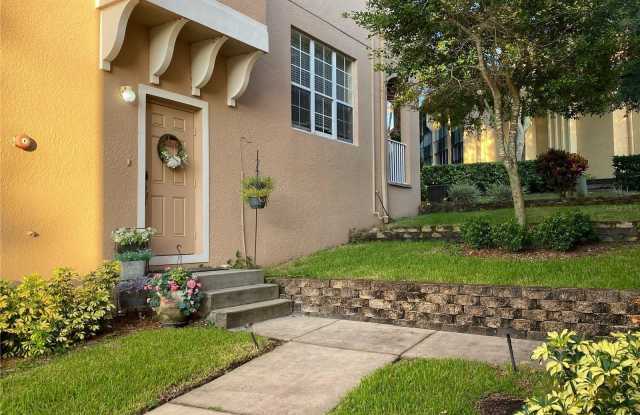 94 S HIGHLAND - 94 South Highland Avenue, Tarpon Springs, FL 34689