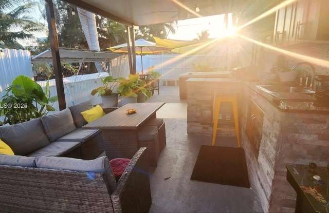 3324 NW 14th St photos photos 3324 NW 14th St photos photos