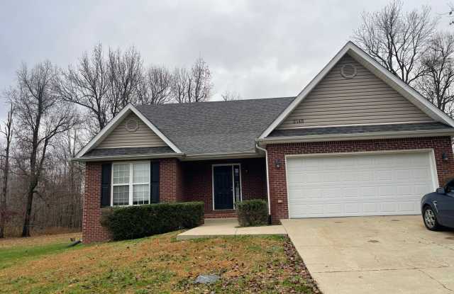 MAKE THIS BEAUTIFUL 3 BED, 2.5 BATH YOUR NEW HOME LOCATED IN THE CONVENIENT ELIZABTHTOWN LOCATION Gallery 1