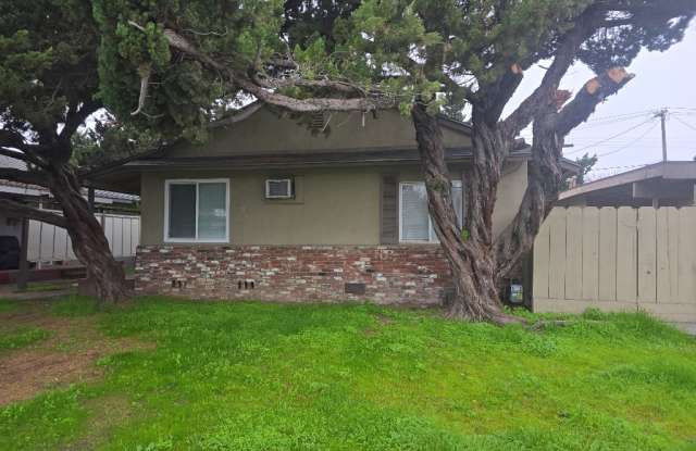 904 Middlecoff Ave photos photos