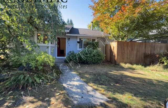 546 Malibu Dr SE photos photos