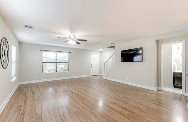 6322 Regency Mnr Gallery 3