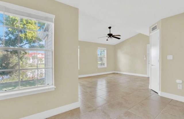 1215 Crystal Way photos photos