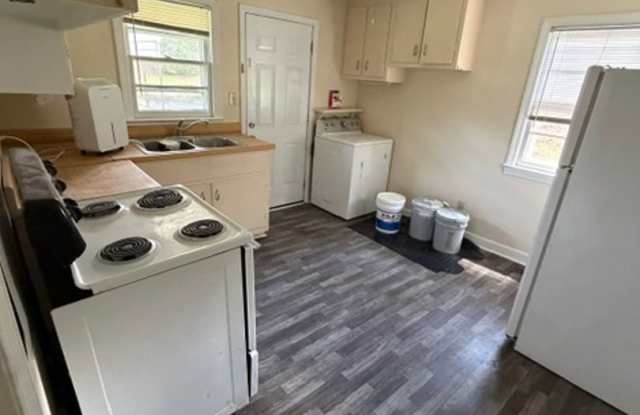 2-Bedroom, 1-Bath House Gallery 4