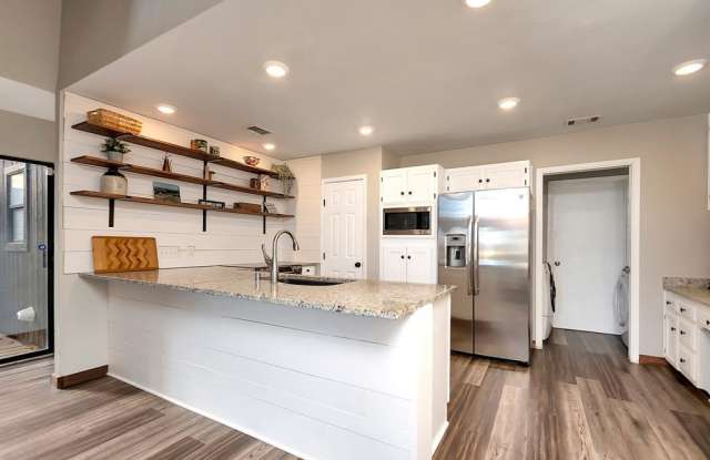 125 Summit Cove Gallery 4
