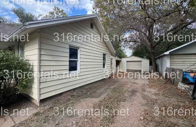 $1095 - 4 bed 2 bath - Single Family Home photos photos