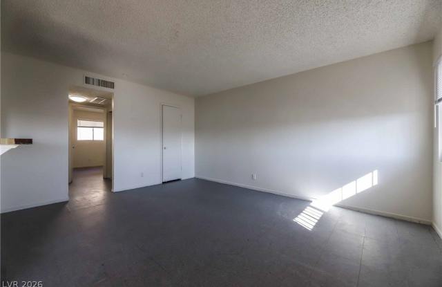 1404 E Mesquite Avenue Gallery 2