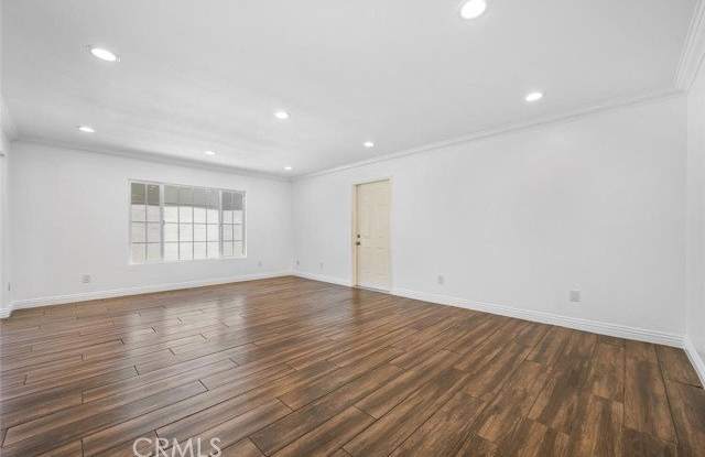 53 Willow Tree Lane Gallery 4