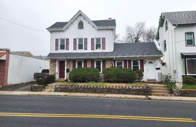 13 E MORELAND AVENUE - 13 East Moreland Avenue, Hatboro, PA 19040