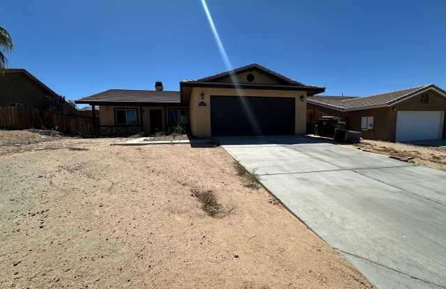 Welcome to this 4 bed 2 bath home! photos photos Welcome to this 4 bed 2 bath home! photos photos