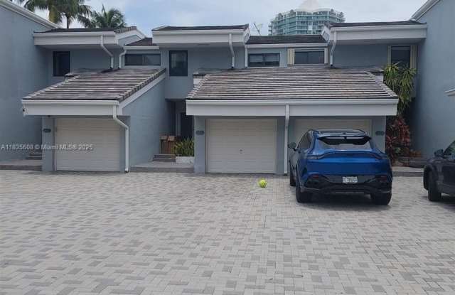 255 Poinciana Dr photos photos