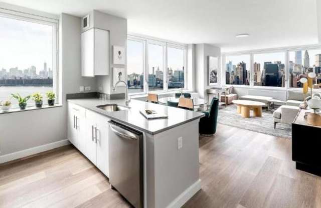 5203 Center Boulevard photos photos