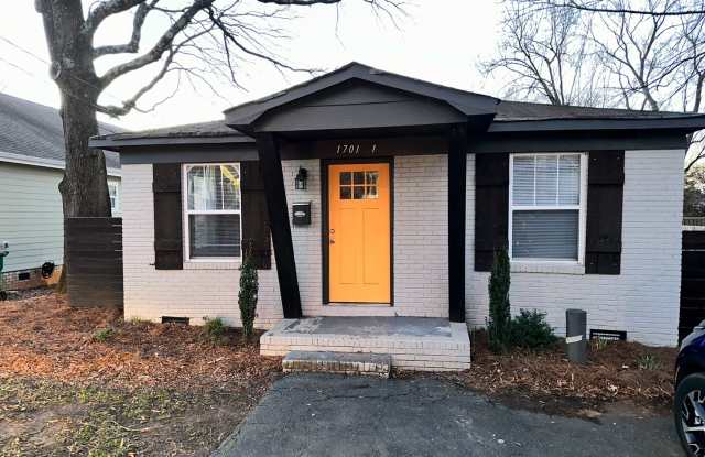 Beautiful 2 Bedroom Belmont Bungalow photos photos