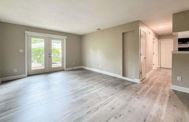 500 N Crow Rd photos photos