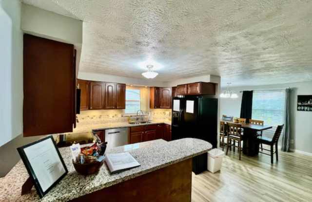 4448 Cabernet Ct Gallery 2