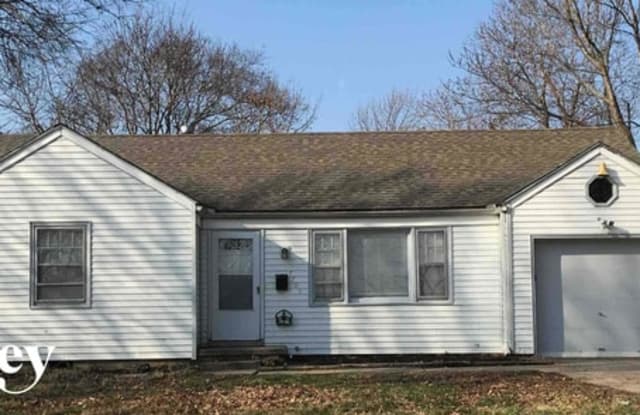 7709 Sni a Bar Road - 7709 Sni a Bar Road, Kansas City, MO 64129