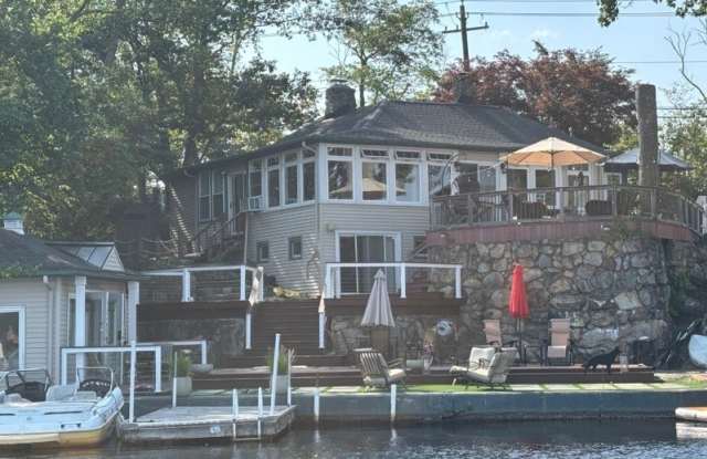 600 Warwick Tpke Gallery 3