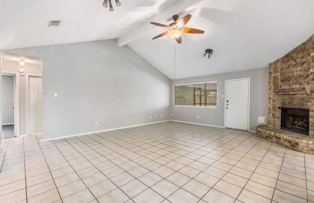 24046 Spring Gum Drive Gallery 4