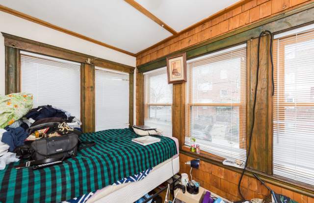 6 bed in Mission Hill photos photos