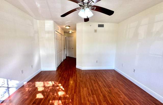 15135 Michelangelo Boulevard Gallery 4