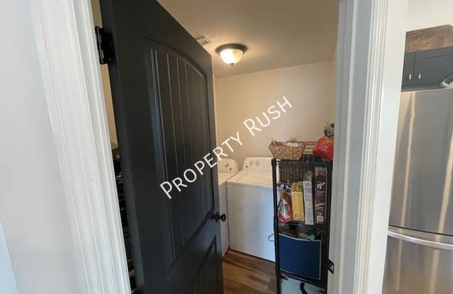 1515 E 14th St. Gallery 2
