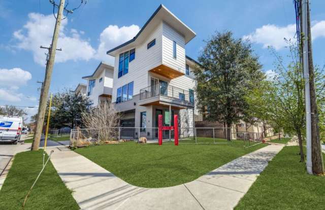 2522 N Henderson Ave - 2522 North Henderson Avenue, Dallas, TX 75206