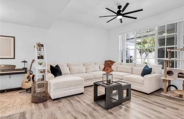 3825 Schoolhouse Road E unit: 5 photos photos