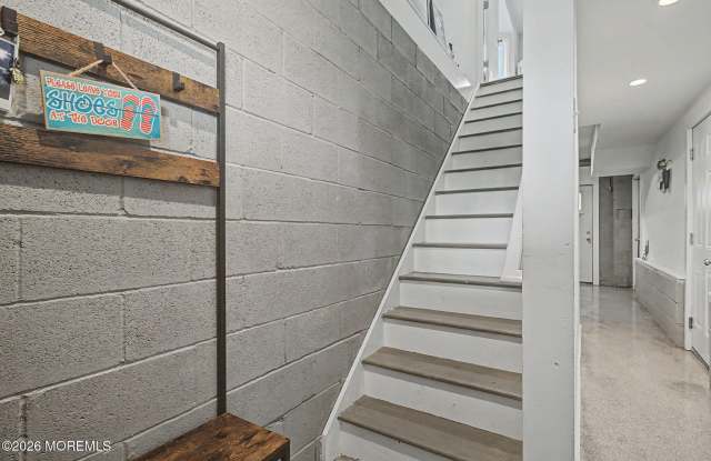 10 Center Street Gallery 2