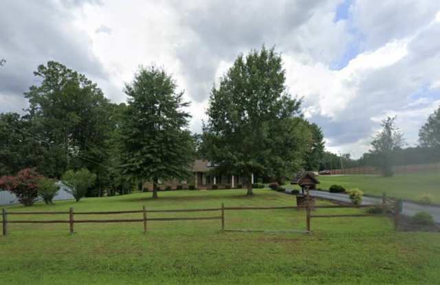 881 Little Creek Road Gallery 2