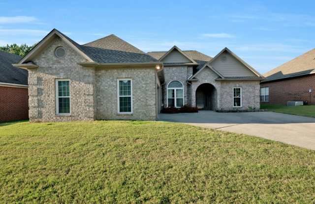 2978 Summit Dr - 2978 Summit Drive, Fultondale, AL 35068