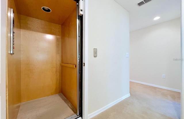 10144 ARBOR RUN Drive Gallery 3