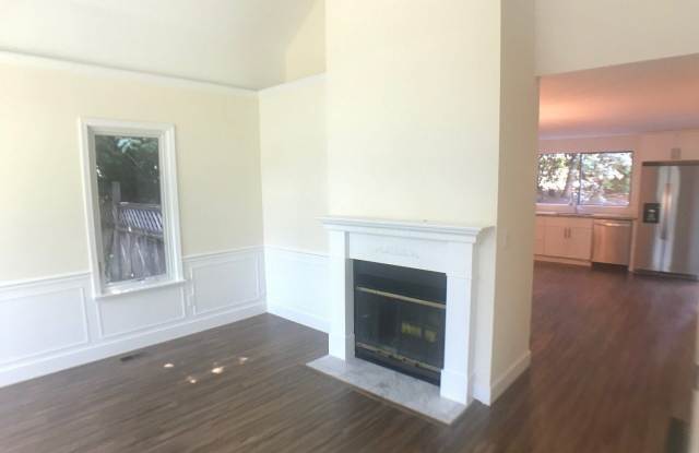 9513 117th PL NE Gallery 3